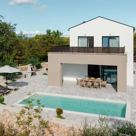 Divine Vila Dobrinj
