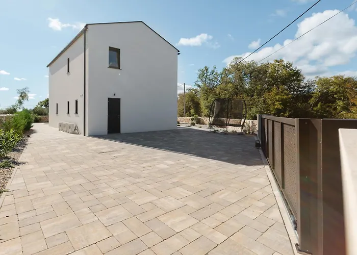 Divine Villa *